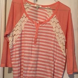 Umgee pink and cream top with lace